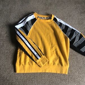 PINK crew neck sweatshirt